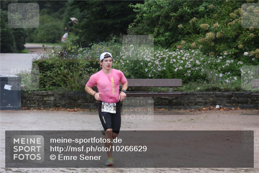 13.09.2026 - Stadtparktriathlon Emre Sener http://msf.ph/oto/10266629 13.09.2026 12:55:25 Laufen 980, 819, 980, 1028, 1037, 1051, 1053 meine-sportfotos.de