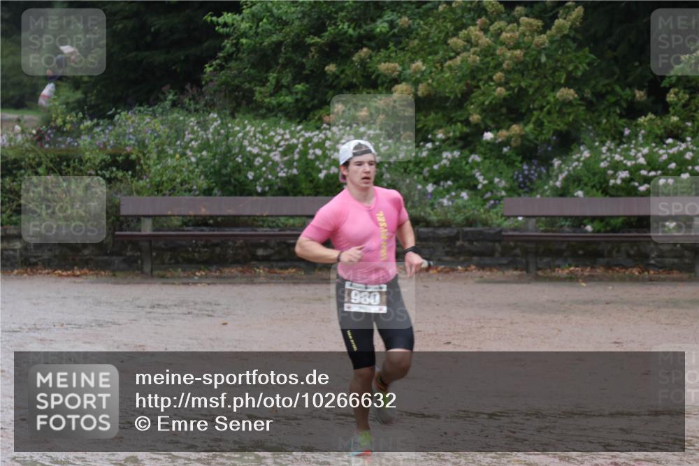 13.09.2026 - Stadtparktriathlon Emre Sener http://msf.ph/oto/10266632 13.09.2026 12:55:26 Laufen 980, 819, 980, 1037, 1051, 1053 meine-sportfotos.de
