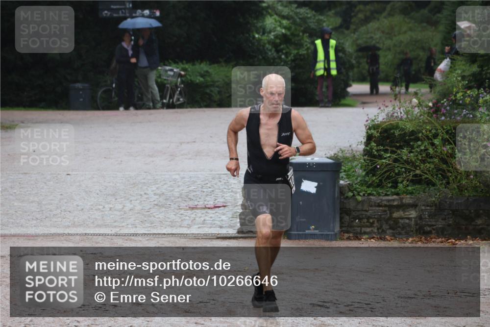 13.09.2026 - Stadtparktriathlon Emre Sener http://msf.ph/oto/10266646 13.09.2026 12:55:40 Laufen 819, 1053 meine-sportfotos.de