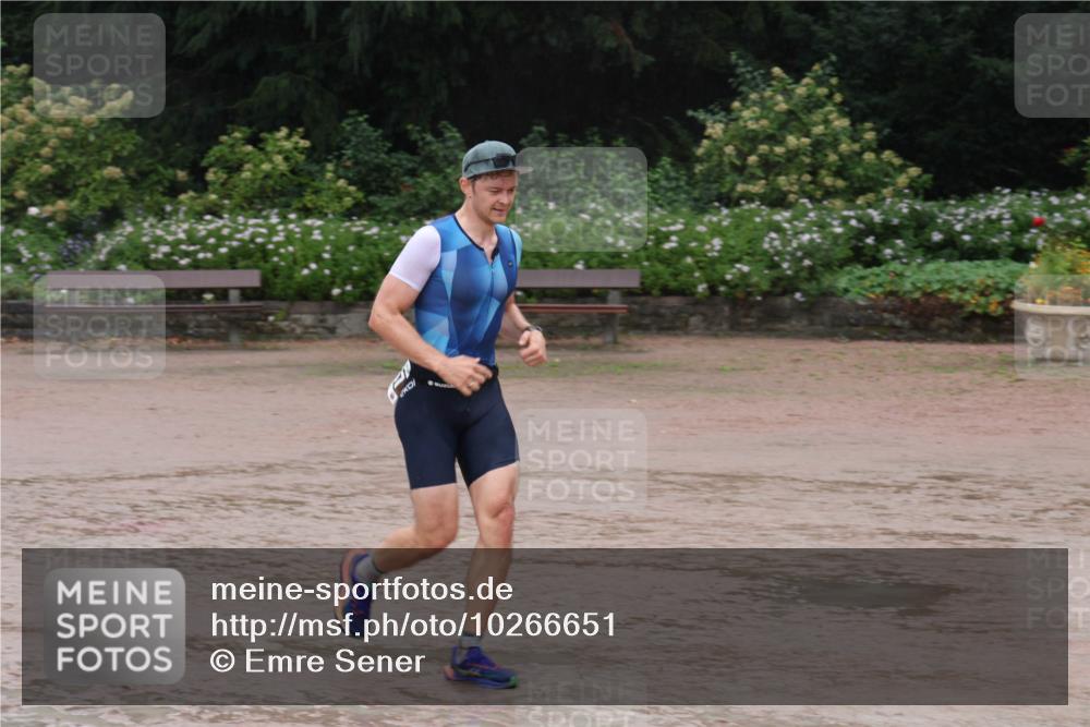 13.09.2026 - Stadtparktriathlon Emre Sener http://msf.ph/oto/10266651 13.09.2026 12:56:07 Laufen 1048, 1067 meine-sportfotos.de