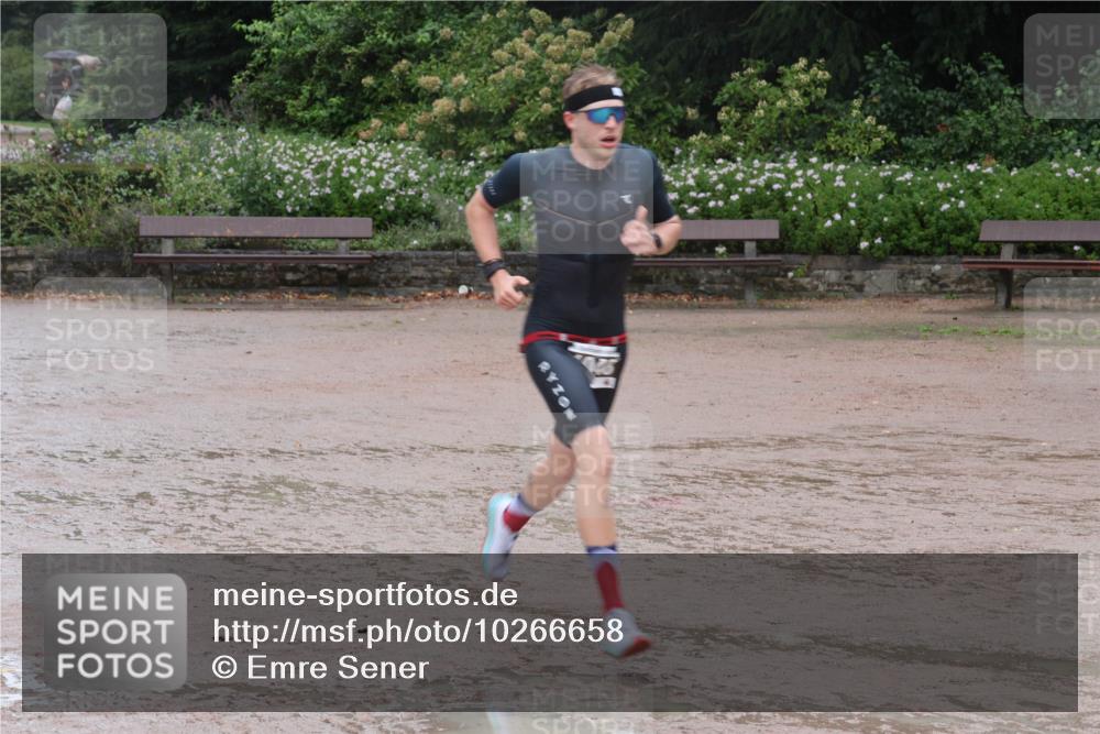 13.09.2026 - Stadtparktriathlon Emre Sener http://msf.ph/oto/10266658 13.09.2026 12:56:15 Laufen 1048 meine-sportfotos.de