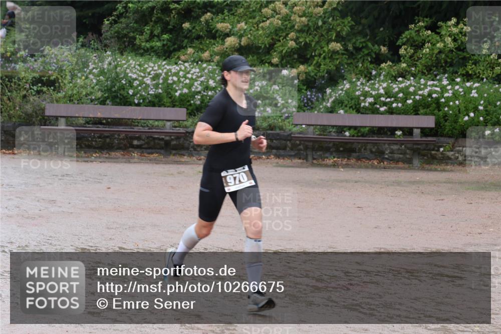 13.09.2026 - Stadtparktriathlon Emre Sener http://msf.ph/oto/10266675 13.09.2026 12:57:34 Laufen 1970, 970 meine-sportfotos.de
