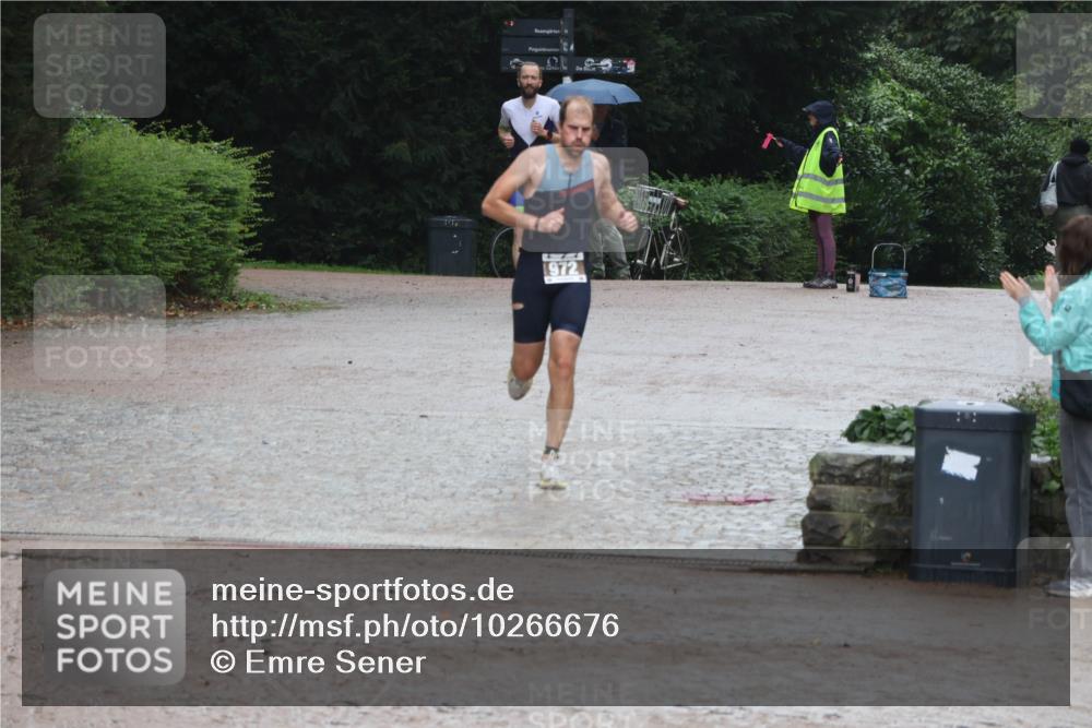 13.09.2026 - Stadtparktriathlon Emre Sener http://msf.ph/oto/10266676 13.09.2026 12:58:02 Laufen 972, 849, 951, 972, 1007, 1035, 1061 meine-sportfotos.de