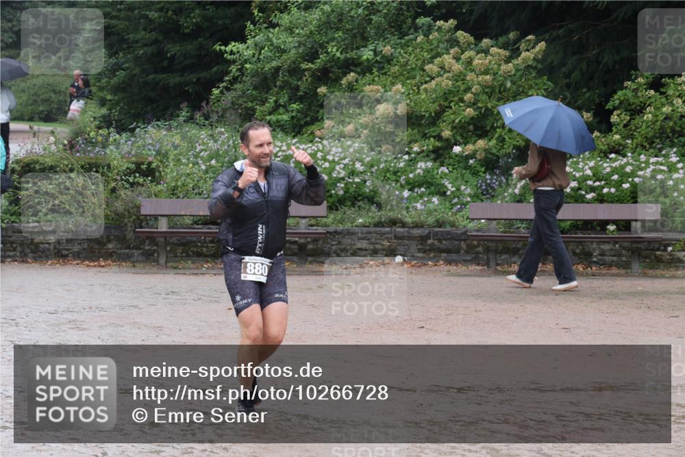 13.09.2026 - Stadtparktriathlon Emre Sener http://msf.ph/oto/10266728 13.09.2026 12:59:42 Laufen 880, 11, 841, 880, 986, 1045 meine-sportfotos.de