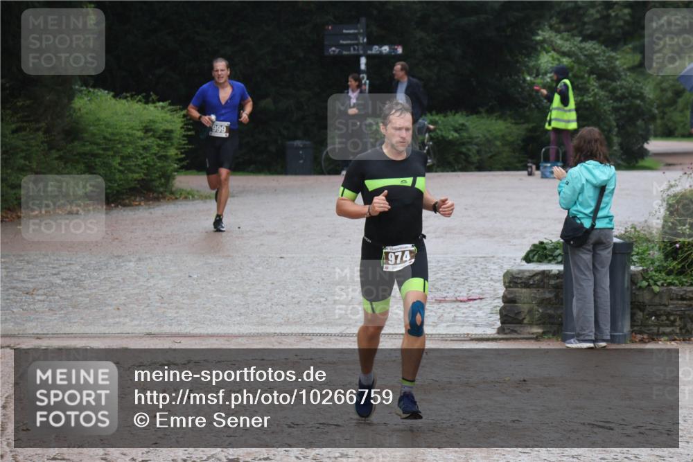 13.09.2026 - Stadtparktriathlon Emre Sener http://msf.ph/oto/10266759 13.09.2026 13:00:40 Laufen 999, 974, 957, 974, 975, 999, 1006, 1050 meine-sportfotos.de