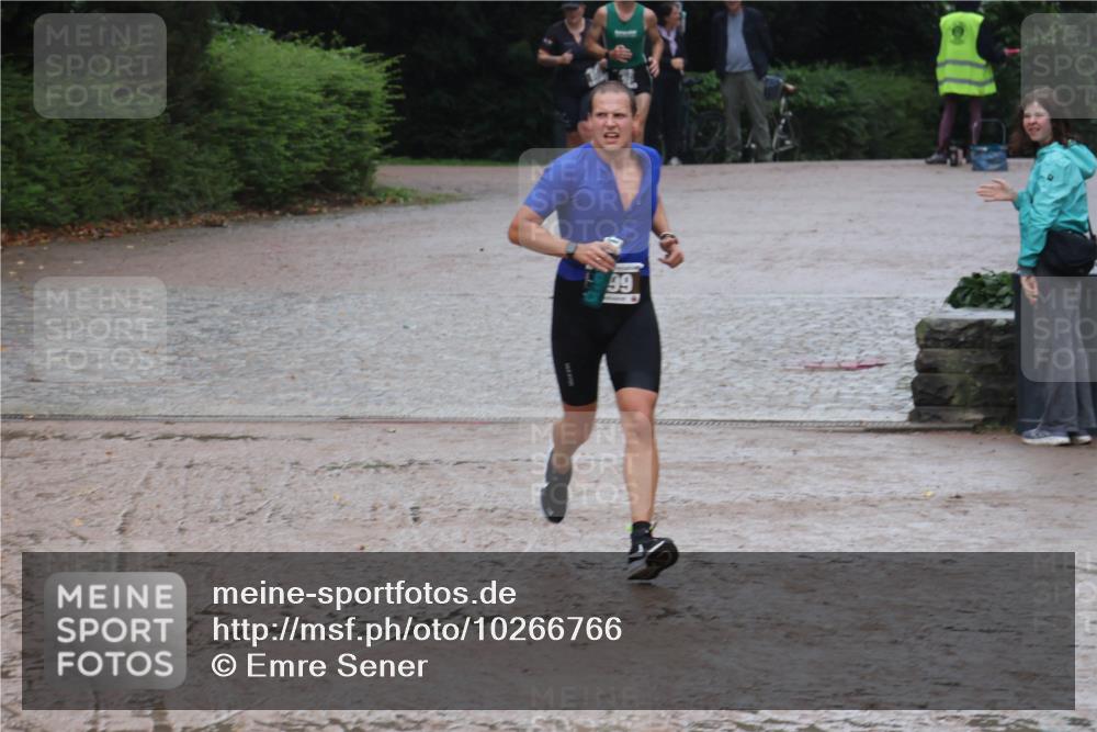 13.09.2026 - Stadtparktriathlon Emre Sener http://msf.ph/oto/10266766 13.09.2026 13:00:45 Laufen 99, 957, 974, 999, 1006, 1050 meine-sportfotos.de