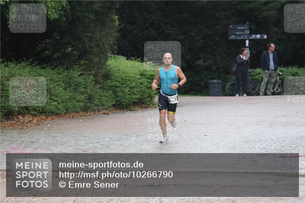 13.09.2026 - Stadtparktriathlon Emre Sener http://msf.ph/oto/10266790 13.09.2026 13:01:41 Laufen 1983, 928, 983, 1066 meine-sportfotos.de