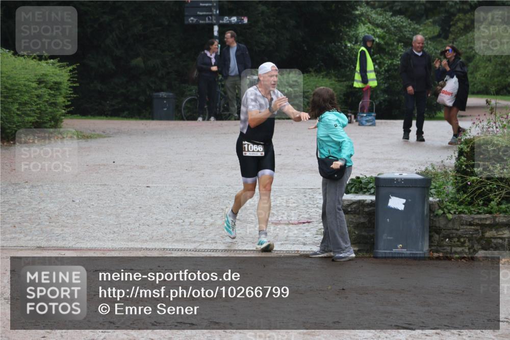 13.09.2026 - Stadtparktriathlon Emre Sener http://msf.ph/oto/10266799 13.09.2026 13:01:56 Laufen 1066, 1066 meine-sportfotos.de