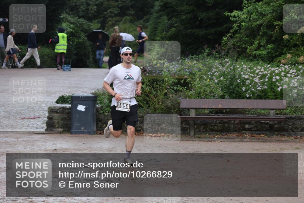 13.09.2026 - Stadtparktriathlon Emre Sener http://msf.ph/oto/10266829 13.09.2026 13:03:12 Laufen 1054, 960, 1054 meine-sportfotos.de