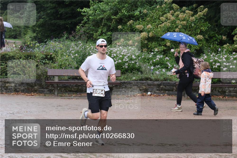 13.09.2026 - Stadtparktriathlon Emre Sener http://msf.ph/oto/10266830 13.09.2026 13:03:14 Laufen 1054, 960, 1054 meine-sportfotos.de