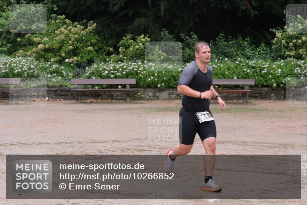 13.09.2026 - Stadtparktriathlon Emre Sener http://msf.ph/oto/10266852 13.09.2026 13:04:30 Laufen 961, 762, 961, 1049 meine-sportfotos.de