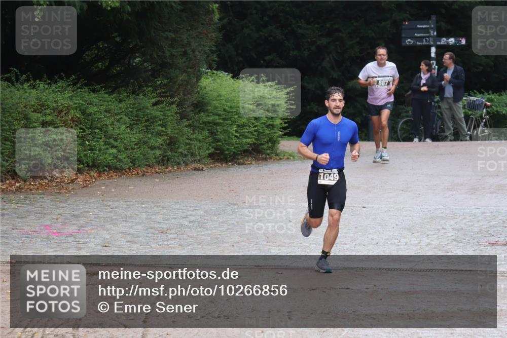 13.09.2026 - Stadtparktriathlon Emre Sener http://msf.ph/oto/10266856 13.09.2026 13:04:41 Laufen 1049, 887, 887, 981, 1008, 1047, 1049 meine-sportfotos.de