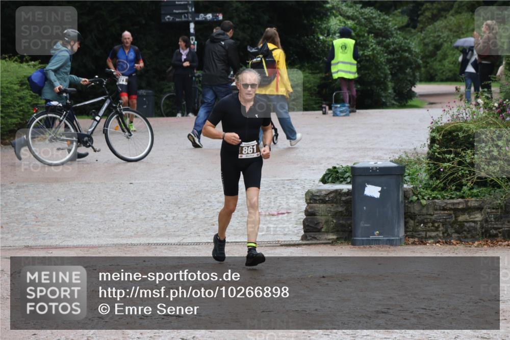 13.09.2026 - Stadtparktriathlon Emre Sener http://msf.ph/oto/10266898 13.09.2026 13:05:29 Laufen 861, 861, 971, 1055, 1064, 1068 meine-sportfotos.de