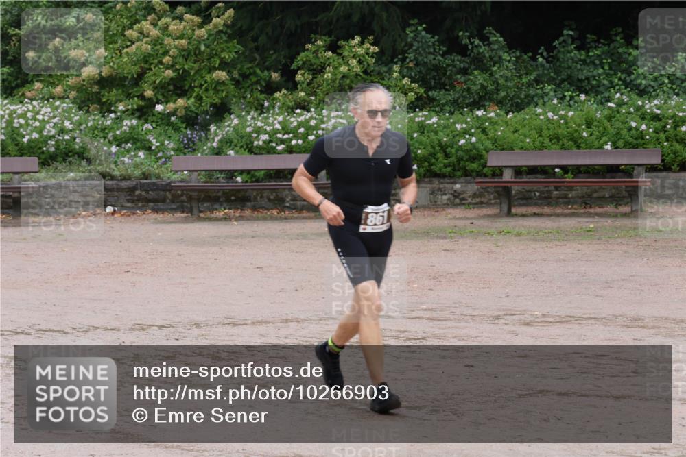 13.09.2026 - Stadtparktriathlon Emre Sener http://msf.ph/oto/10266903 13.09.2026 13:05:35 Laufen 1861, 861, 971, 1055, 1064, 1068 meine-sportfotos.de