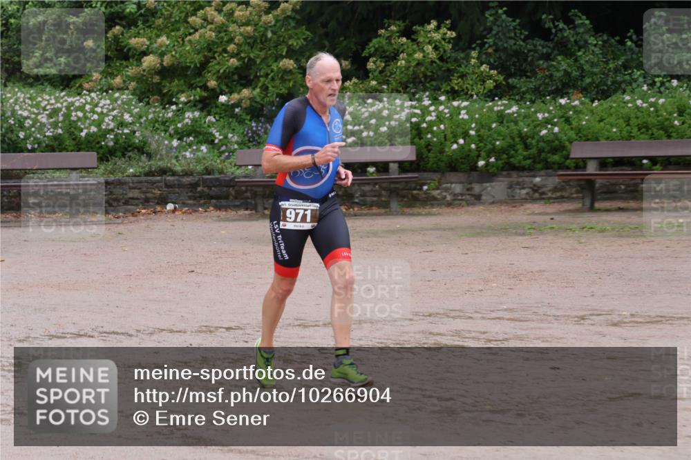 13.09.2026 - Stadtparktriathlon Emre Sener http://msf.ph/oto/10266904 13.09.2026 13:05:43 Laufen 5, 971, 861, 971, 1039, 1064, 1068 meine-sportfotos.de