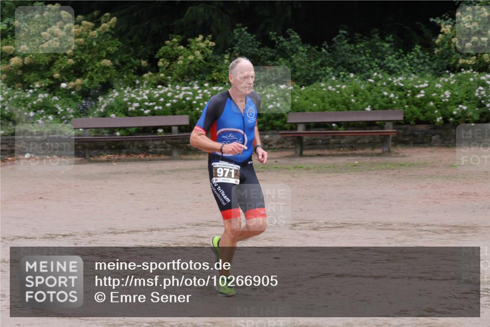 13.09.2026 - Stadtparktriathlon Emre Sener http://msf.ph/oto/10266905 13.09.2026 13:05:43 Laufen 971, 861, 971, 1039, 1064, 1068 meine-sportfotos.de