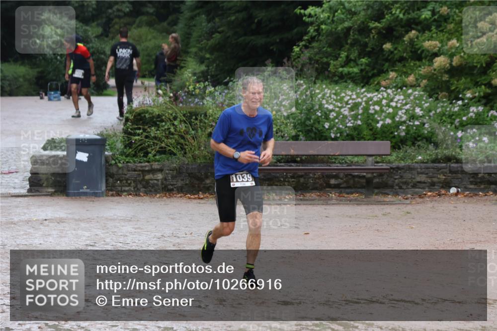 13.09.2026 - Stadtparktriathlon Emre Sener http://msf.ph/oto/10266916 13.09.2026 13:06:00 Laufen 1039, 854, 1039, 1068 meine-sportfotos.de
