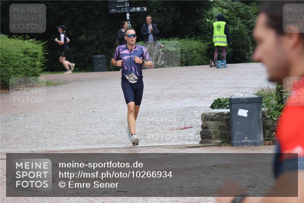 13.09.2026 - Stadtparktriathlon Emre Sener http://msf.ph/oto/10266934 13.09.2026 13:06:25 Laufen 10, 854, 1044 meine-sportfotos.de