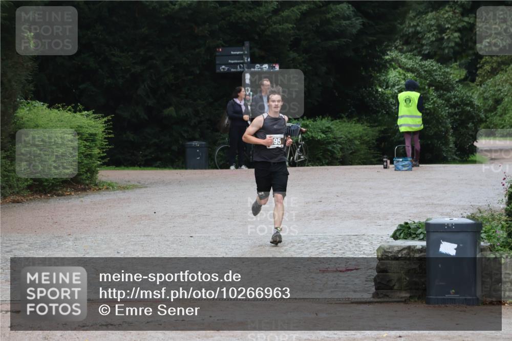 13.09.2026 - Stadtparktriathlon Emre Sener http://msf.ph/oto/10266963 13.09.2026 13:07:52 Laufen 40, 95, 987, 995 meine-sportfotos.de