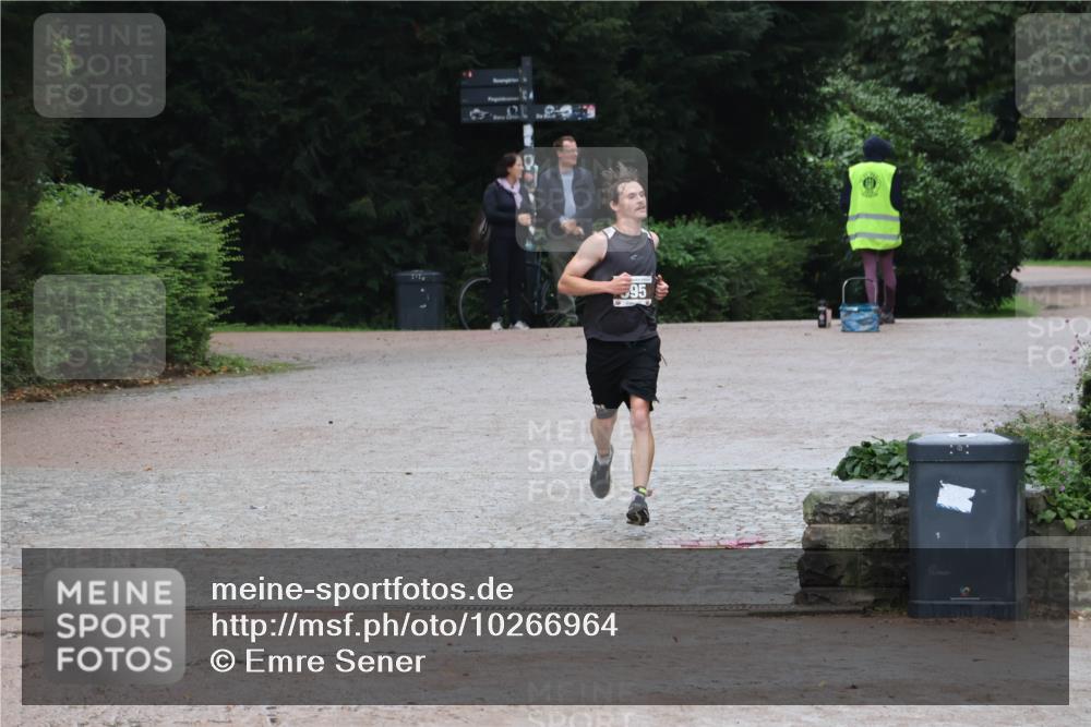 13.09.2026 - Stadtparktriathlon Emre Sener http://msf.ph/oto/10266964 13.09.2026 13:07:53 Laufen 40, 595, 987, 995 meine-sportfotos.de