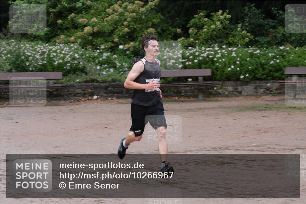 13.09.2026 - Stadtparktriathlon Emre Sener http://msf.ph/oto/10266967 13.09.2026 13:07:57 Laufen 987, 995 meine-sportfotos.de
