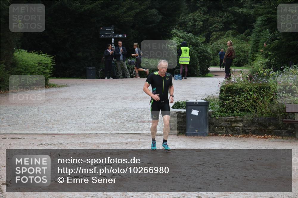 13.09.2026 - Stadtparktriathlon Emre Sener http://msf.ph/oto/10266980 13.09.2026 13:08:20 Laufen 977, 987 meine-sportfotos.de