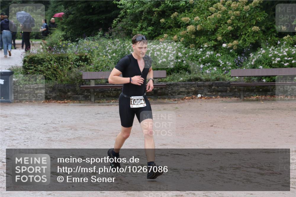 13.09.2026 - Stadtparktriathlon Emre Sener http://msf.ph/oto/10267086 13.09.2026 13:14:46 Laufen 1004, 954, 1004 meine-sportfotos.de