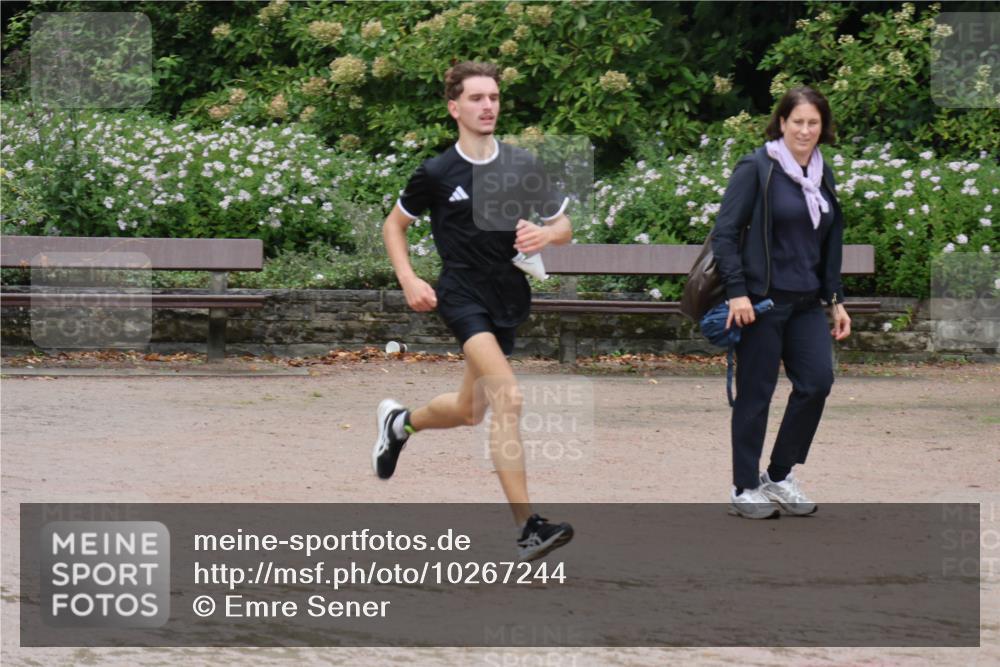 13.09.2026 - Stadtparktriathlon Emre Sener http://msf.ph/oto/10267244 13.09.2026 13:22:25 Laufen 1031 meine-sportfotos.de