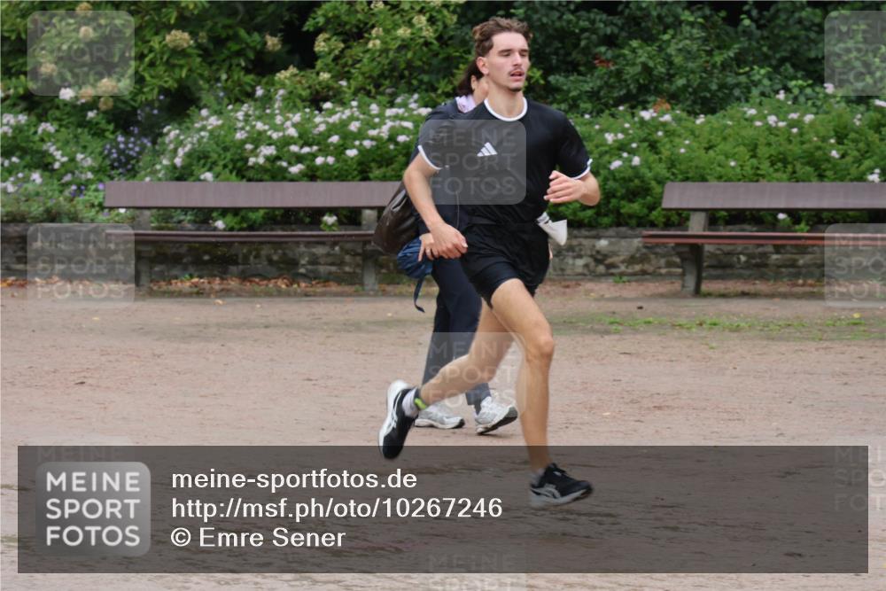 13.09.2026 - Stadtparktriathlon Emre Sener http://msf.ph/oto/10267246 13.09.2026 13:22:25 Laufen 1031 meine-sportfotos.de