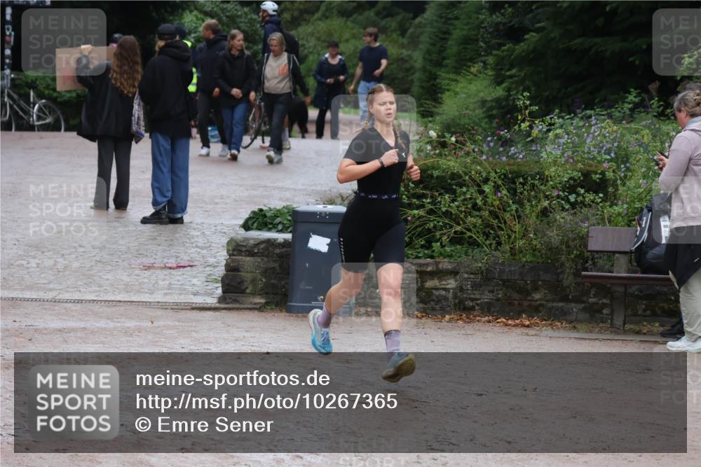 13.09.2026 - Stadtparktriathlon Emre Sener http://msf.ph/oto/10267365 13.09.2026 13:23:48 Laufen 1113, 1150, 1184 meine-sportfotos.de