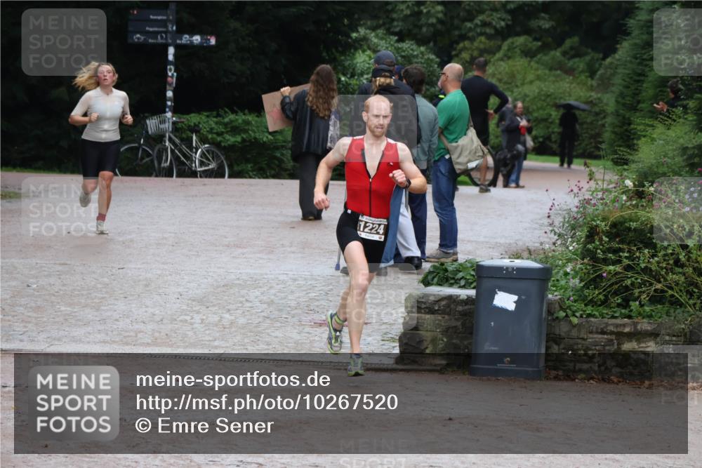 13.09.2026 - Stadtparktriathlon Emre Sener http://msf.ph/oto/10267520 13.09.2026 13:27:00 Laufen 1224, 1043, 1075, 1173, 1224 meine-sportfotos.de