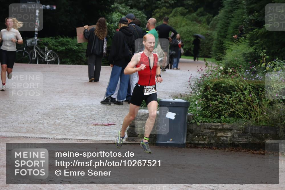 13.09.2026 - Stadtparktriathlon Emre Sener http://msf.ph/oto/10267521 13.09.2026 13:27:00 Laufen 1224, 1043, 1075, 1173, 1224 meine-sportfotos.de
