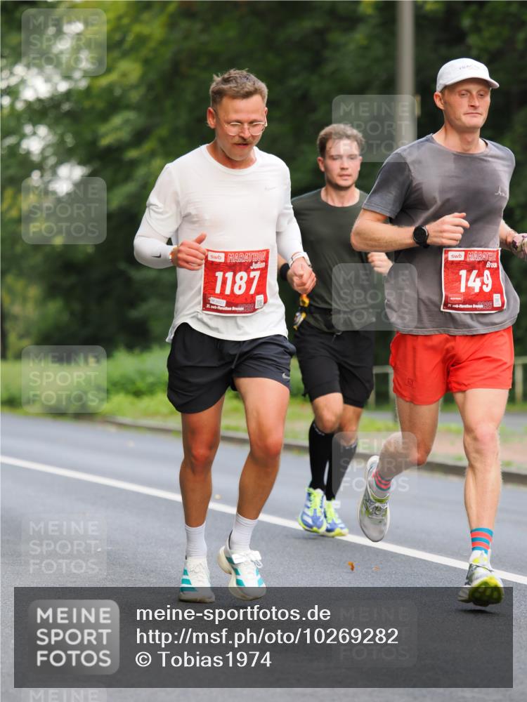 13.09.2026 - 21. swb-Marathon Bremen TobiasT http://msf.ph/oto/10269282 13.09.2026 11:29:34 Laufen 1187, 0027, 21, 25, 149, 27, 26 meine-sportfotos.de