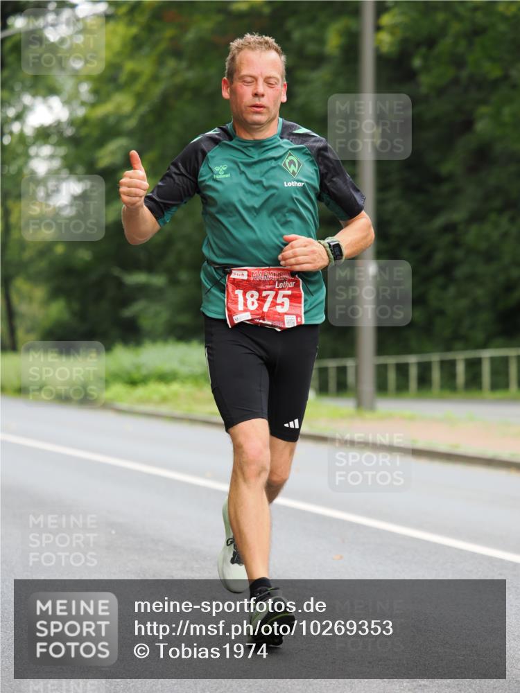 13.09.2026 - 21. swb-Marathon Bremen TobiasT http://msf.ph/oto/10269353 13.09.2026 11:33:34 Laufen 1875, 02889, 126 meine-sportfotos.de