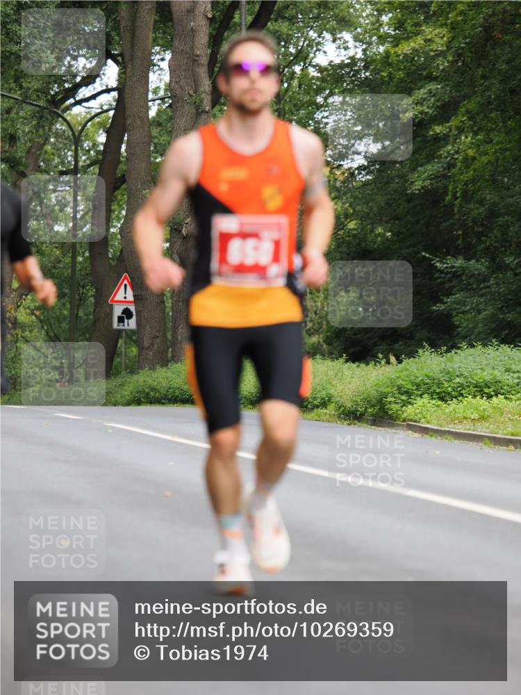 13.09.2026 - 21. swb-Marathon Bremen TobiasT http://msf.ph/oto/10269359 13.09.2026 11:35:32 Laufen  meine-sportfotos.de