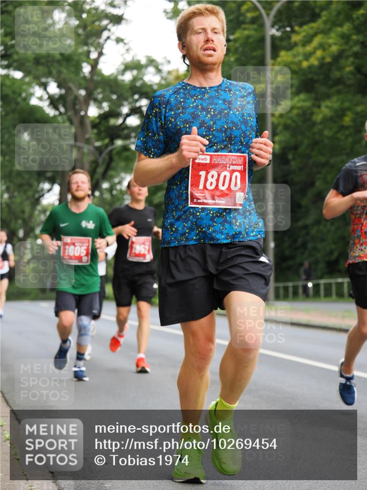 13.09.2026 - 21. swb-Marathon Bremen TobiasT http://msf.ph/oto/10269454 13.09.2026 11:38:05 Laufen 1605, 1852, 1800, 21, 26 meine-sportfotos.de