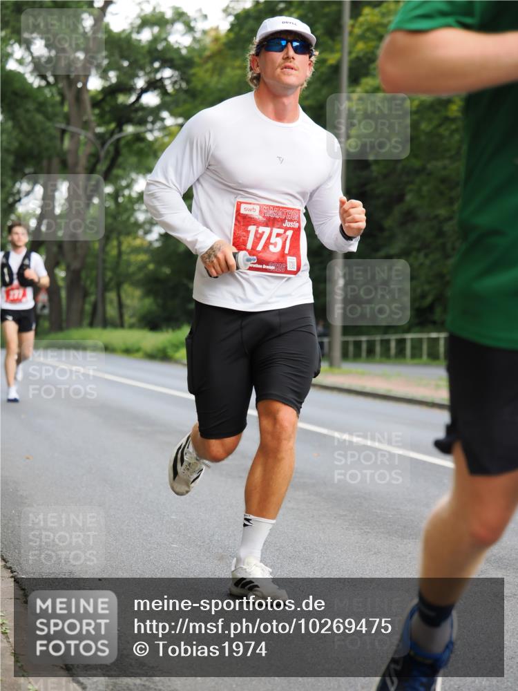 13.09.2026 - 21. swb-Marathon Bremen TobiasT http://msf.ph/oto/10269475 13.09.2026 11:38:08 Laufen 1751, 26 meine-sportfotos.de