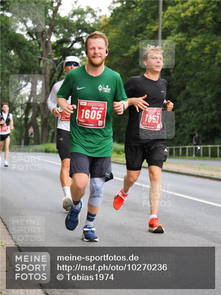 13.09.2026 - 21. swb-Marathon Bremen TobiasT http://msf.ph/oto/10270236 13.09.2026 11:38:06 Laufen 1605, 21, 26, 1, 7852 meine-sportfotos.de