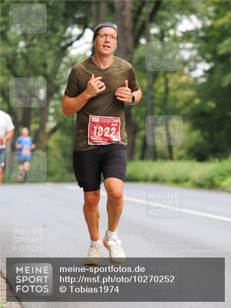 13.09.2026 - 21. swb-Marathon Bremen TobiasT http://msf.ph/oto/10270252 13.09.2026 11:38:27 Laufen 1822, 21 meine-sportfotos.de