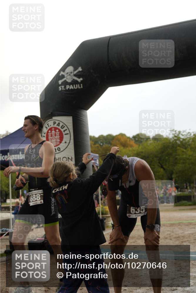13.09.2026 - Stadtparktriathlon Patografie http://msf.ph/oto/10270646 13.09.2026 12:01:59 Ziel 621, 635, 637, 674, 688, 696 meine-sportfotos.de