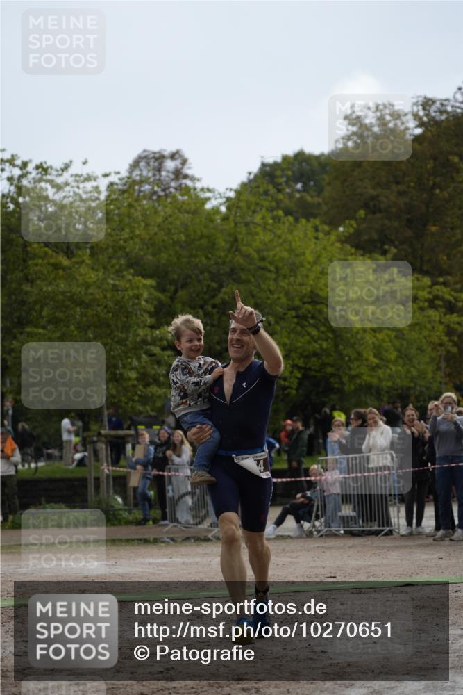 13.09.2026 - Stadtparktriathlon Patografie http://msf.ph/oto/10270651 13.09.2026 12:02:04 Ziel 621, 635, 637, 674, 688, 696 meine-sportfotos.de