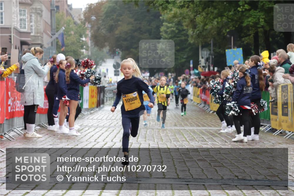 13.09.2026 - Kiel Lauf Yannick Fuchs http://msf.ph/oto/10270732 13.09.2026 08:33:11 Ziel 6073, 6484, 10988 meine-sportfotos.de