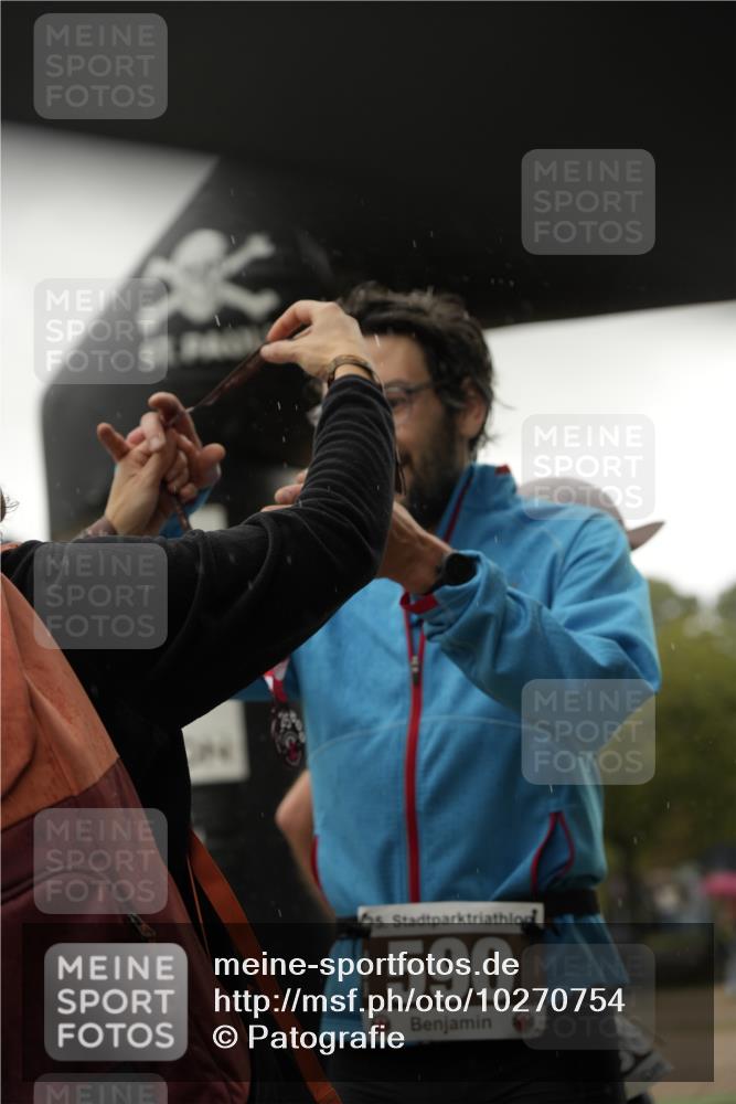 13.09.2026 - Stadtparktriathlon Patografie http://msf.ph/oto/10270754 13.09.2026 12:04:20 Ziel 590, 702 meine-sportfotos.de