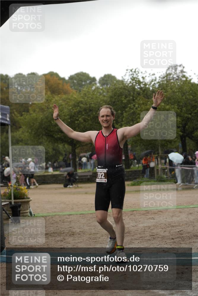 13.09.2026 - Stadtparktriathlon Patografie http://msf.ph/oto/10270759 13.09.2026 12:04:26 Ziel 702, 707 meine-sportfotos.de