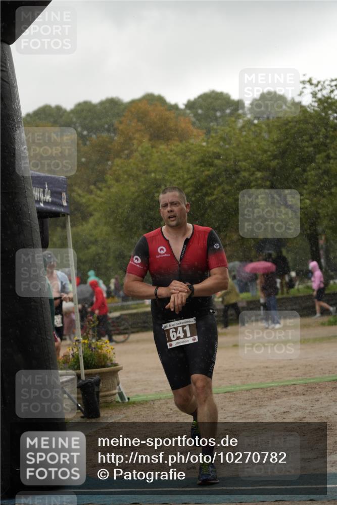 13.09.2026 - Stadtparktriathlon Patografie http://msf.ph/oto/10270782 13.09.2026 12:05:21 Ziel 592, 641 meine-sportfotos.de