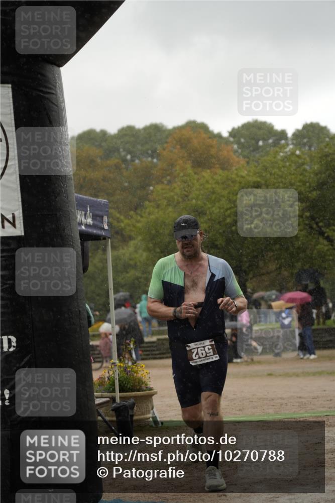 13.09.2026 - Stadtparktriathlon Patografie http://msf.ph/oto/10270788 13.09.2026 12:05:24 Ziel 592, 641 meine-sportfotos.de