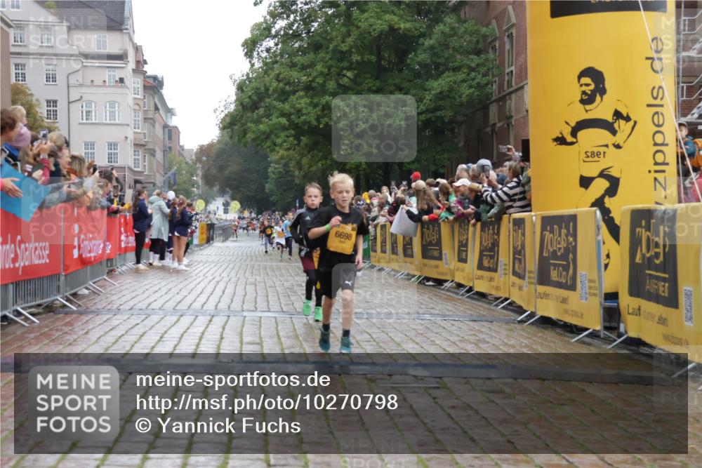 13.09.2026 - Kiel Lauf Yannick Fuchs http://msf.ph/oto/10270798 13.09.2026 08:33:21 Ziel 10988, 1711, 6073, 6484, 6698, 7959, 11404 meine-sportfotos.de