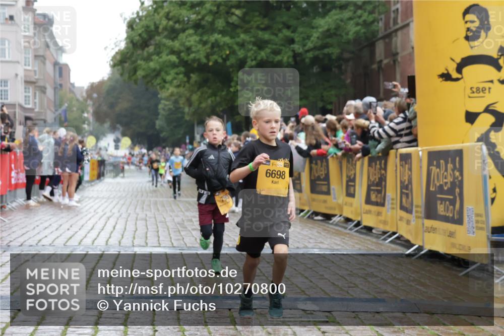 13.09.2026 - Kiel Lauf Yannick Fuchs http://msf.ph/oto/10270800 13.09.2026 08:33:21 Ziel 10988, 1711, 6073, 6484, 6698, 7959, 11404 meine-sportfotos.de