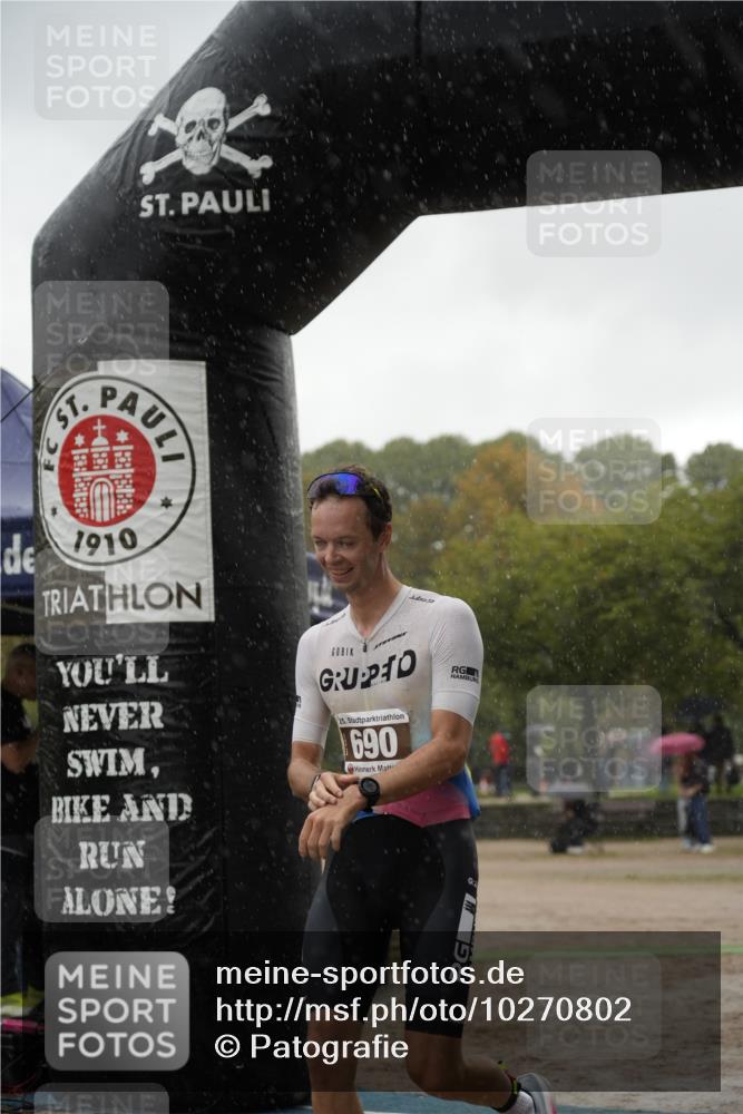 13.09.2026 - Stadtparktriathlon Patografie http://msf.ph/oto/10270802 13.09.2026 12:05:41 Ziel 690 meine-sportfotos.de