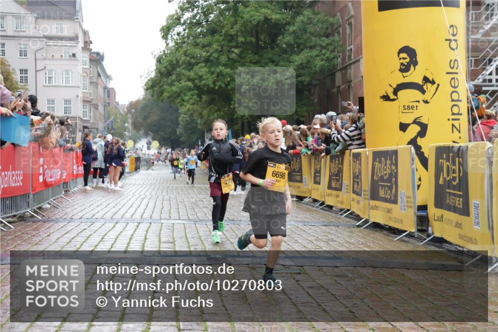 13.09.2026 - Kiel Lauf Yannick Fuchs http://msf.ph/oto/10270803 13.09.2026 08:33:21 Ziel 10988, 1711, 6073, 6484, 6698, 7959, 11404 meine-sportfotos.de
